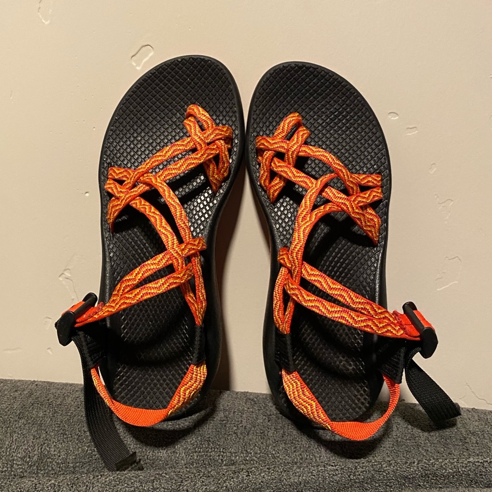 Woman’s Chacos Sandals